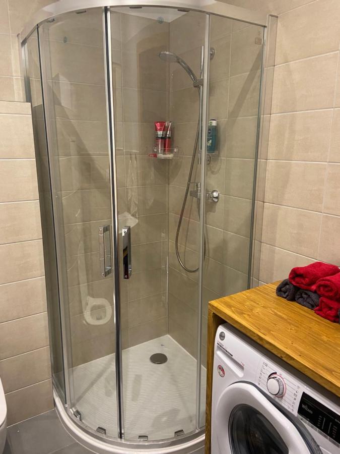 Pearl - New And Cosy Apartment Close To Center Riga Bagian luar foto